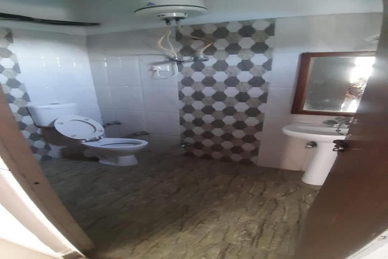 Oyo 81211 Hotel Janta Катра Екстер'єр фото